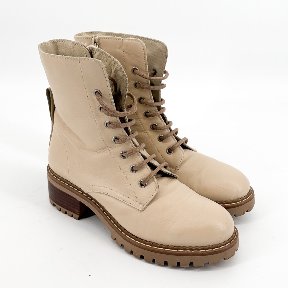 Bertuchi Women's Cream Lace-Up Combat Boots Size 40